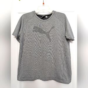 Men's Puma Short Sleeve Tee Shirt EUC